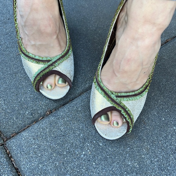 Kenzie Leather Pumps size 7.5 - Picture 5 of 7